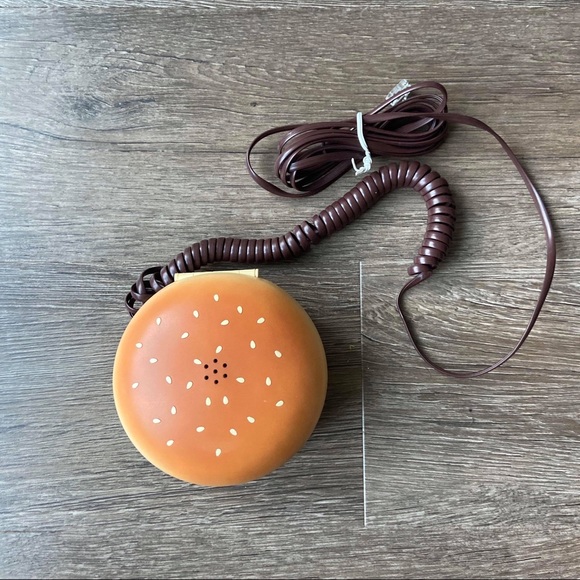 Urban Outfitters Hamburger Phone - Picture 3 of 4